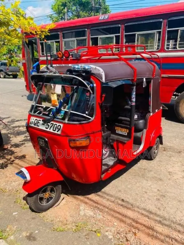 Bajaj RE 2 Stroke 2006 Three Wheel (Used)