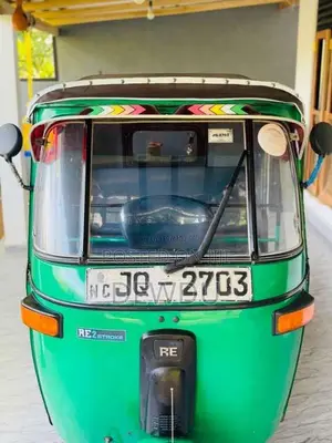 Bajaj 2 Stroke 2004 Three Wheel (Used)