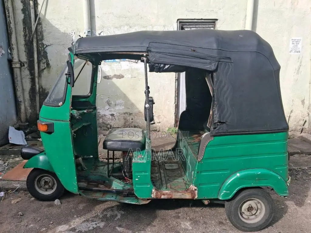 Bajaj 2 Stroke 2005 Three Wheel (Used)