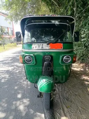 Bajaj 4 Stroke 2011 Three Wheel (Used)