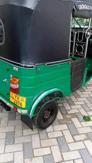 Bajaj 4 Stroke 2012 Three Wheel (Used)