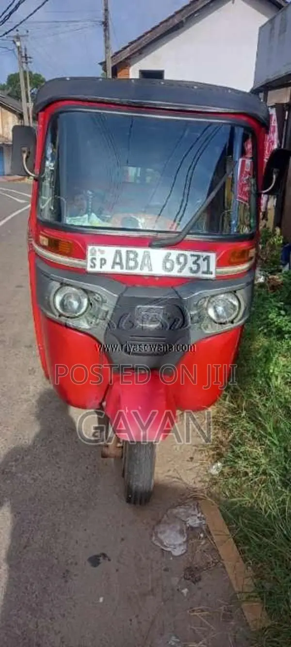 Bajaj 4 Stroke 2015 Three Wheel (Used)