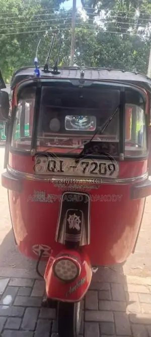 Bajaj 2 Stroke 2006 Three Wheel (Used)