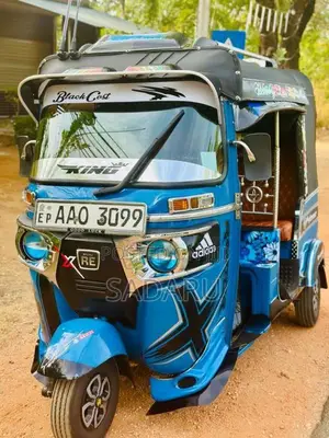 Bajaj Re 2015 Three Wheel (Used)