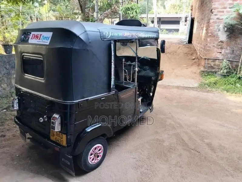 Bajaj RE 2013 Three Wheel (Used)