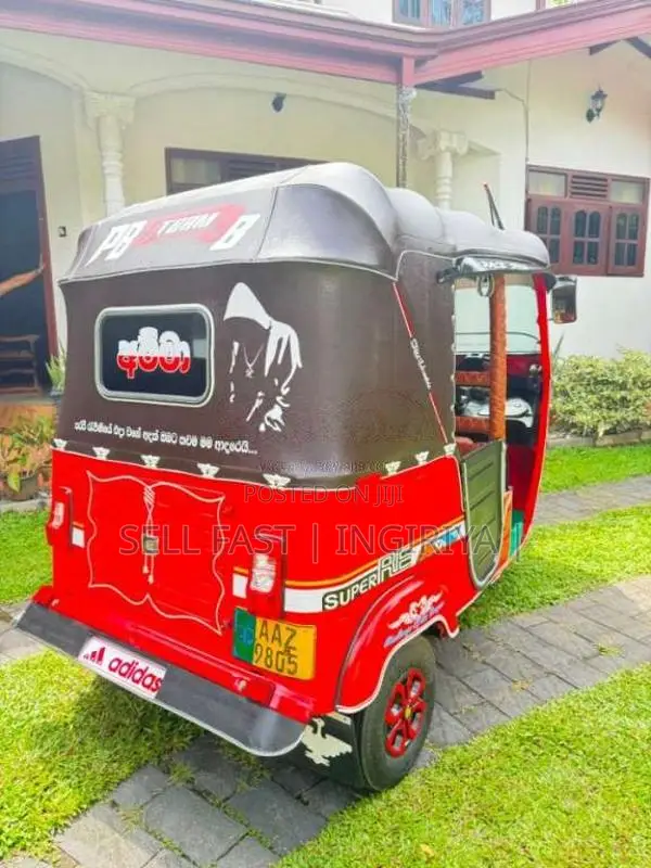 Bajaj 4 Stroke 2015 Three Wheel (Used)