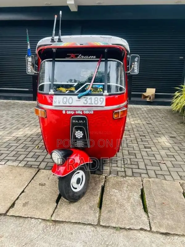 Bajaj 4 Stroke 2008 Three Wheel (Used)