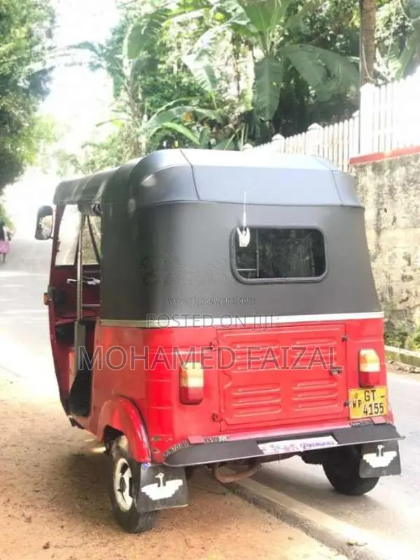 Bajaj RE 2 Stroke 2002 Three Wheel (Used)
