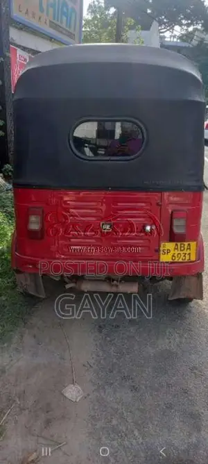 Bajaj 4 Stroke 2015 Three Wheel (Used)