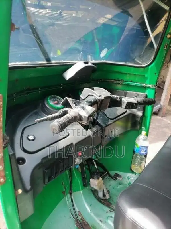 Bajaj 4 Stroke 2011 Three Wheel (Used)