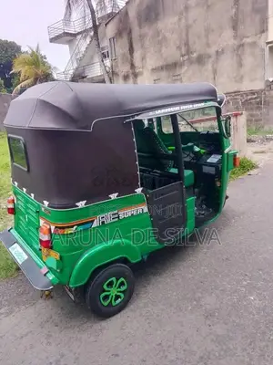 Bajaj RE 2008 Three Wheel (Used)