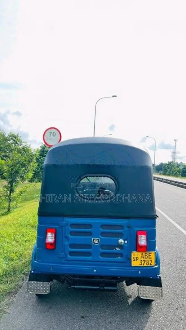 Bajaj RE 2015 Three Wheel (Used)