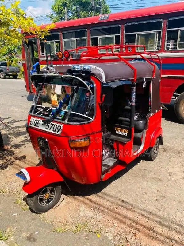 Bajaj 2 Stroke 2006 Three Wheel (Used)