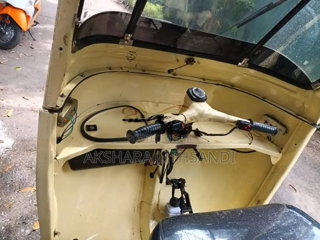 Bajaj 2 Stroke 1996 Three Wheel (Used)