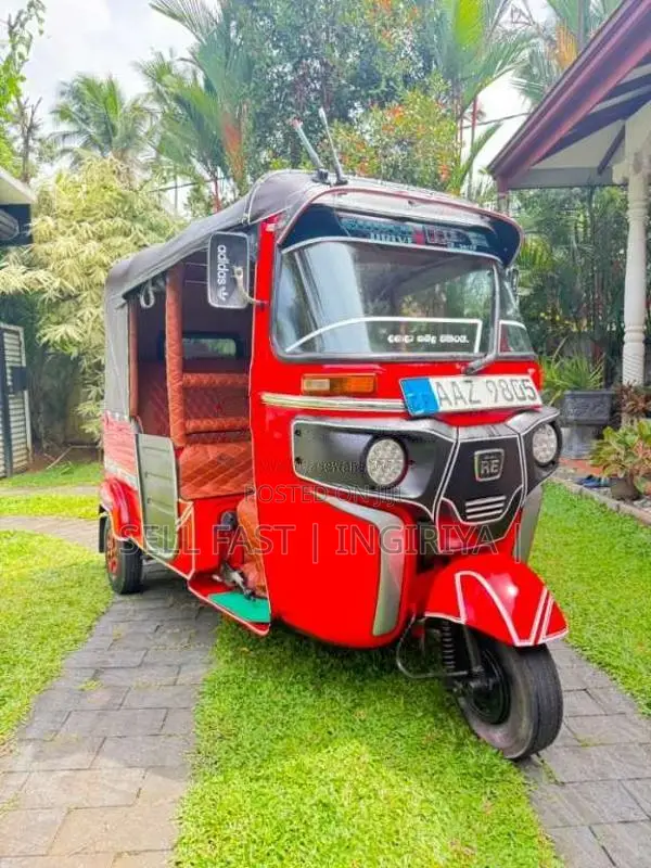 Bajaj 4 Stroke 2015 Three Wheel (Used)