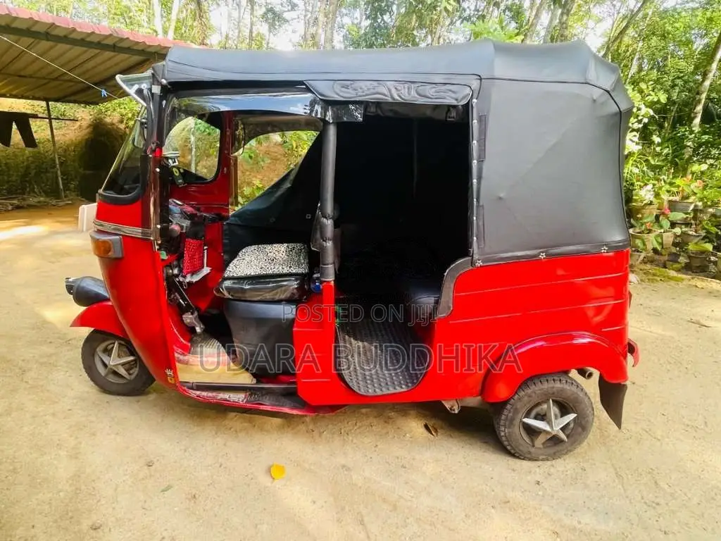 Bajaj 4 Stroke 2008 Three Wheel (Used)