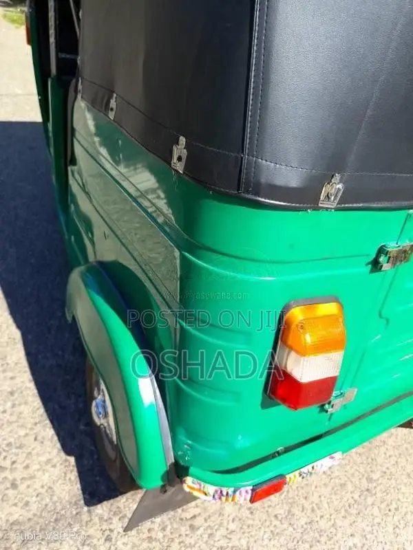 Bajaj RE 4 Stroke 2010 Three Wheel (Used)