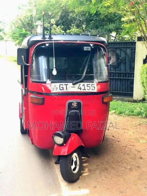 Bajaj RE 2 Stroke 2002 Three Wheel (Used)