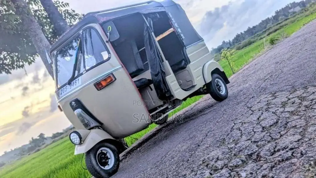 Bajaj 2 Stroke 1999 Three Wheel (Used)