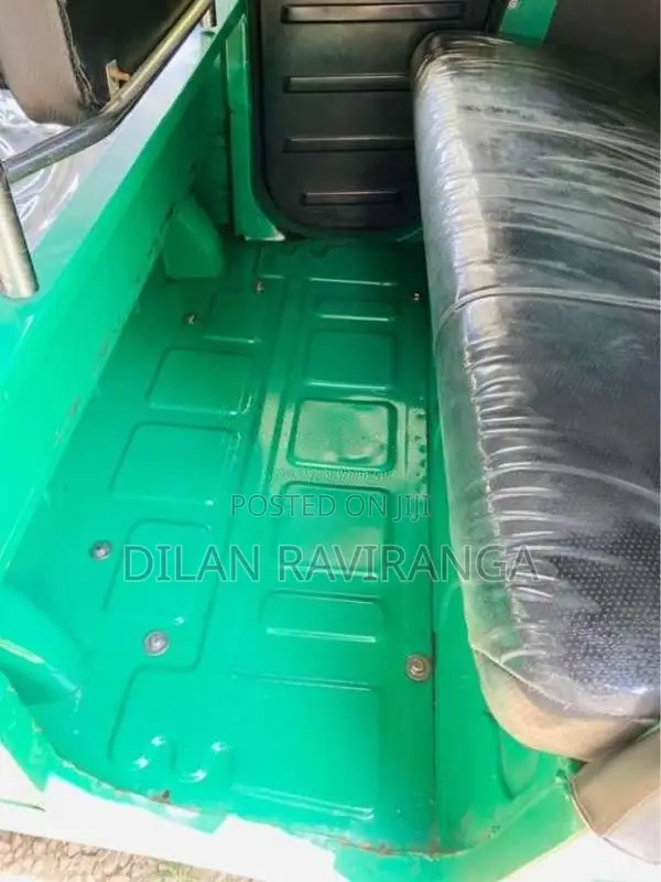 Bajaj RE 205 2012 Three Wheel (Used)