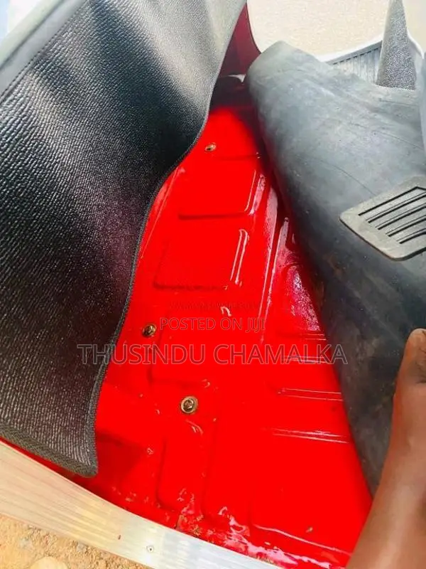 Bajaj 2 Stroke 2006 Three Wheel (Used)