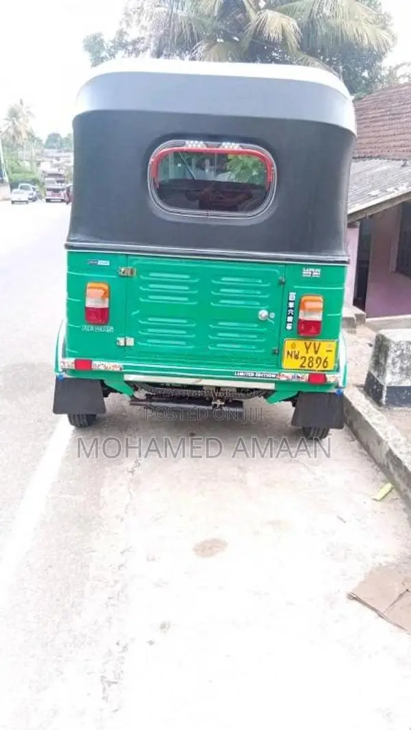 Bajaj 4 Stroke 2012 Three Wheel (Used)