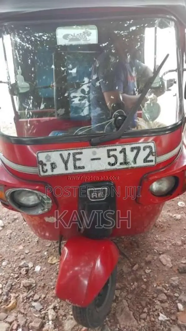 Bajaj RE 2011 Three Wheel (Used)