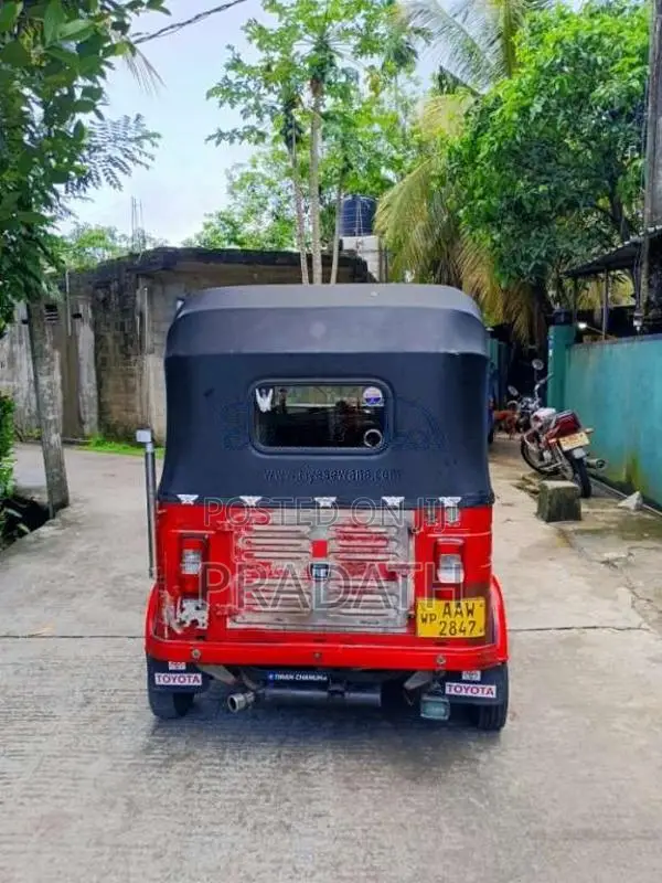 Bajaj RE 2015 Three Wheel (Used)