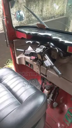 Bajaj RE 205 2015 Three Wheel (Used)
