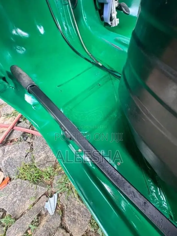 Bajaj 4 stroke 2017 Three Wheel (Used)