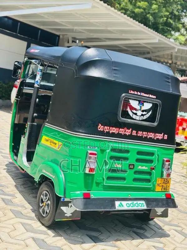 Bajaj 4 stroke 2016 Three Wheel (Used)