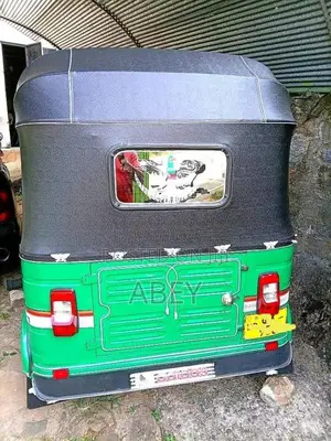 Bajaj RE 4 Stroke 2010 Three Wheel (Used)