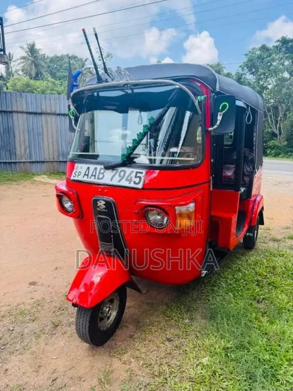 Bajaj 4 Stroke 2012 Three Wheel (Used)