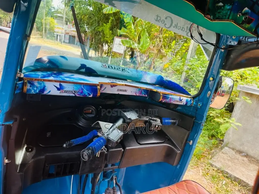 Bajaj Re 2015 Three Wheel (Used)
