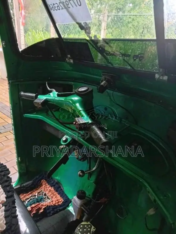 Bajaj 2 Stroke 2004 Three Wheel (Used)