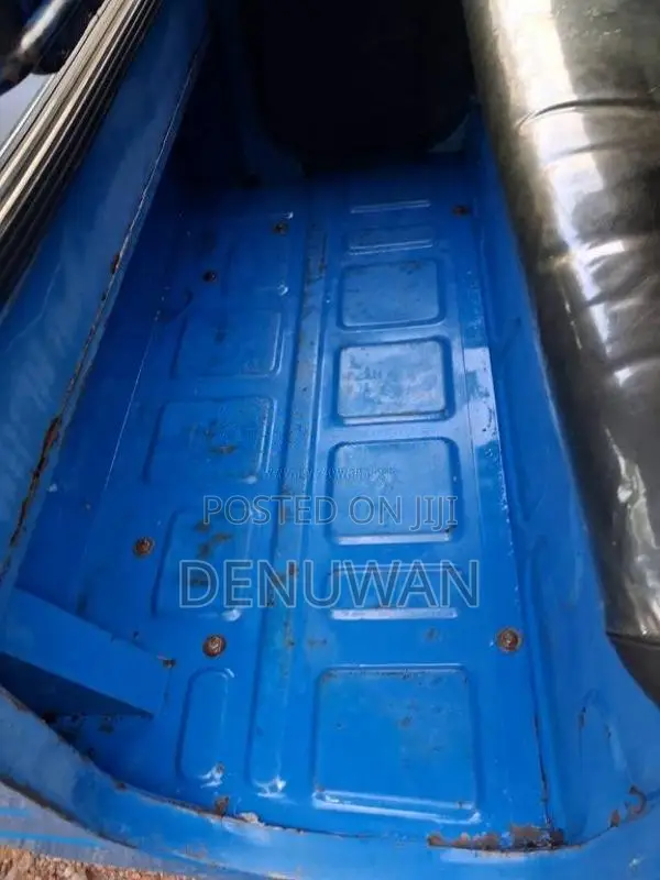 Bajaj RE 2 Stroke 2006 Three Wheel (Used)