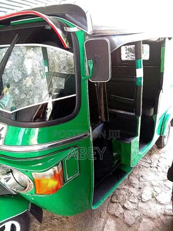 Bajaj RE 4 Stroke 2010 Three Wheel (Used)