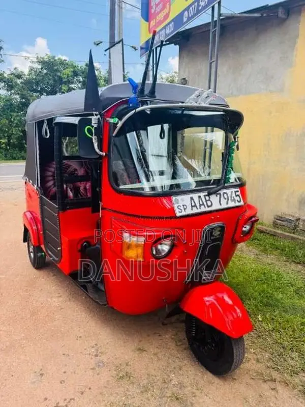 Bajaj 4 Stroke 2012 Three Wheel (Used)