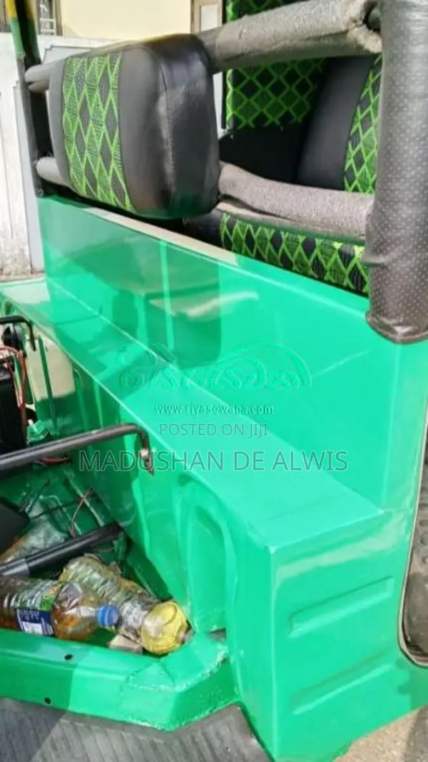 Bajaj RE 205 2011 Three Wheel (Used)