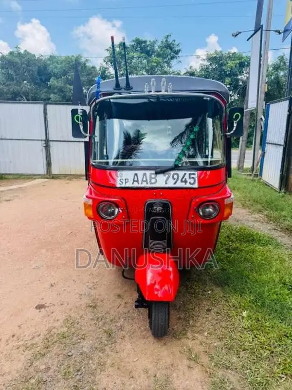 Bajaj 4 Stroke 2012 Three Wheel (Used)