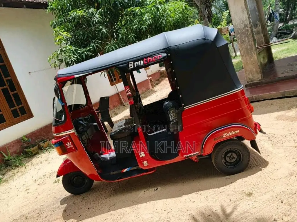 Bajaj RE 2011 Three Wheel (Used)