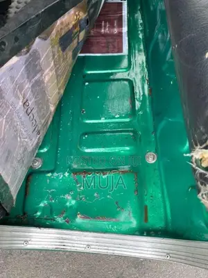 Bajaj 2 Stroke 2005 Three Wheel (Used)