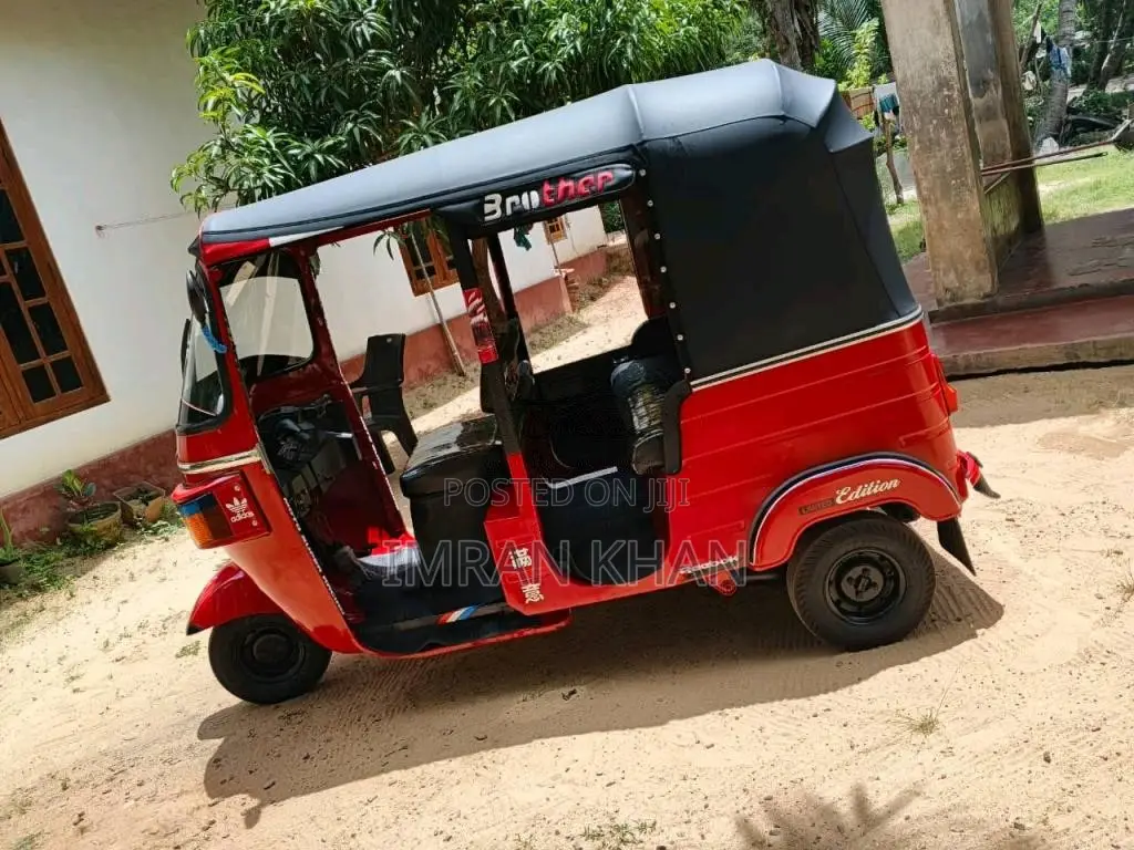 Bajaj RE 2011 Three Wheel (Used)
