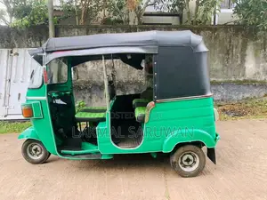Bajaj 4 Stroke 2011 Three Wheel (Used)