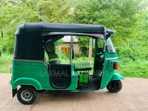 Bajaj 4 Stroke 2011 Three Wheel (Used)