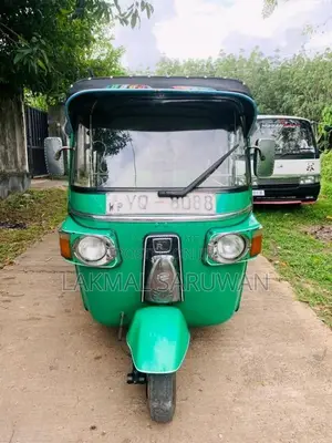 Bajaj 4 Stroke 2011 Three Wheel (Used)