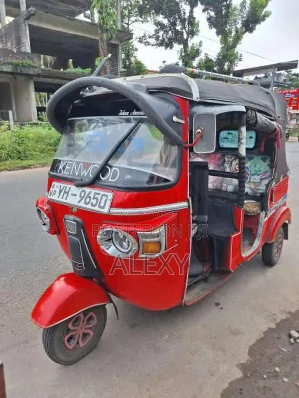 Bajaj RE 2011 Three Wheel (Used)