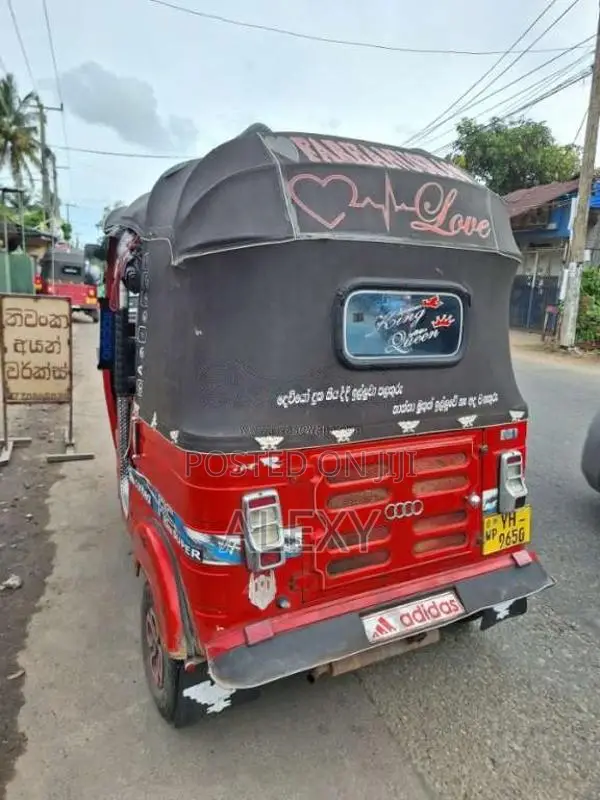 Bajaj RE 2011 Three Wheel (Used)