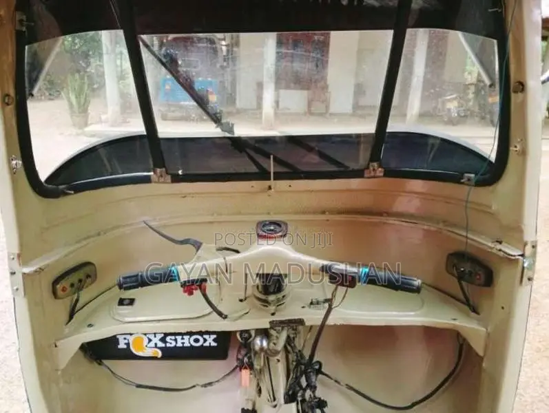 Bajaj RE 2 Stroke 1997 Three Wheel (Used)