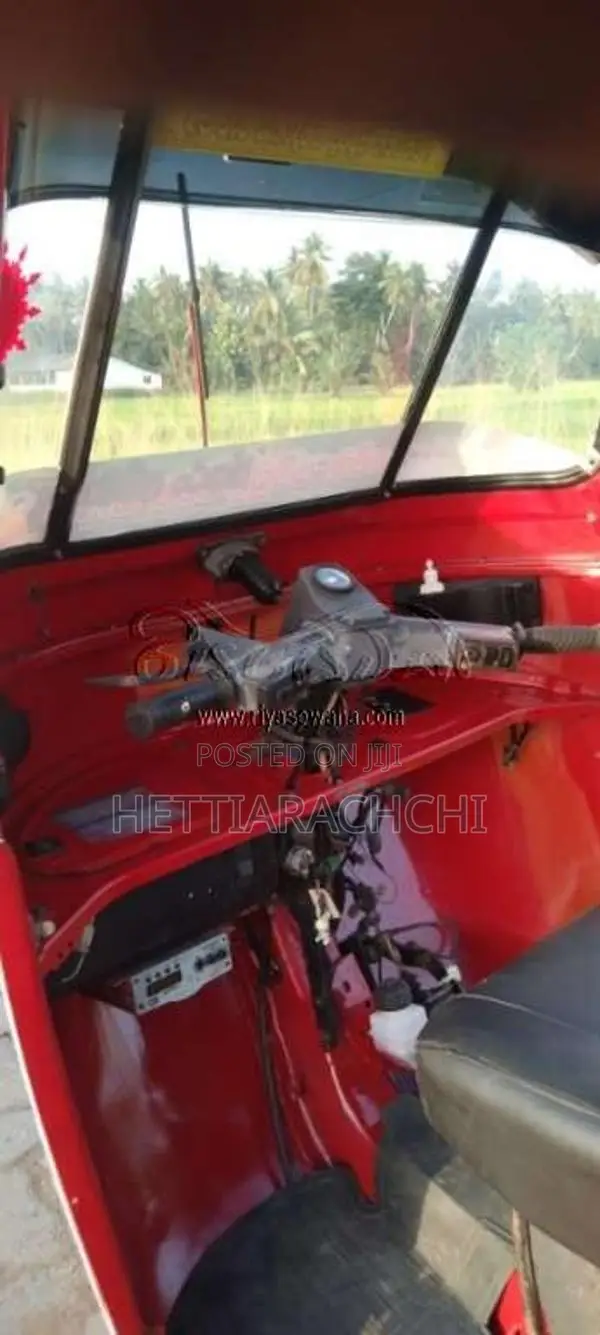 Bajaj 4 Stroke 2009 Three Wheel (Used)